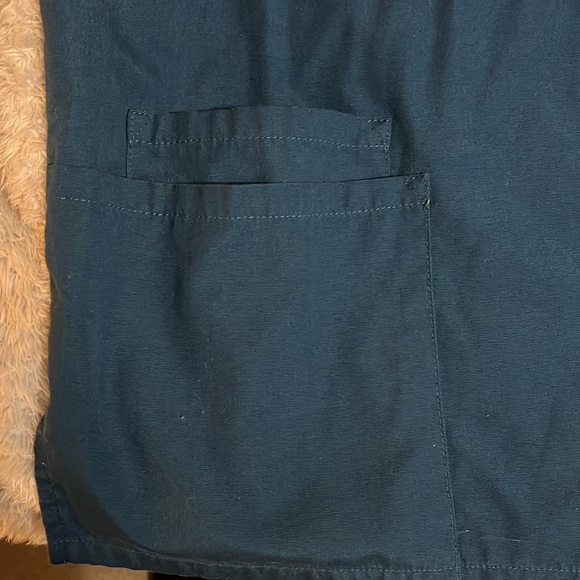 Cherokee Workwear Scrub set: Size Large in dark blue color - Picture 3 of 6